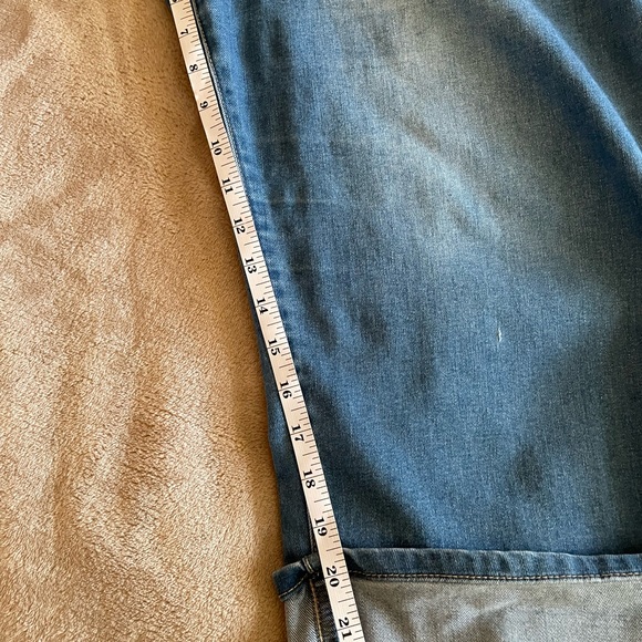 Plus Size Women's Cropped Jeans Size 26W - Picture 6 of 6
